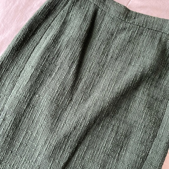 JCrew forest green pencil skirt - Picture 4 of 4